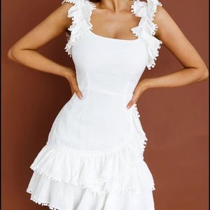 Selfie Leslie White Dress Size Small NEW